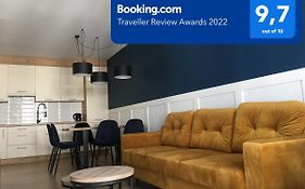 Krakow City Center Navyblue Luxury Apartment